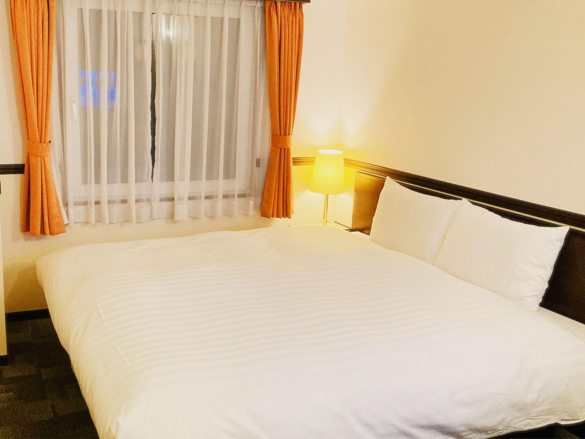 Toyoko Inn Shin-Osaka-Eki Higashi-Guchi מראה חיצוני תמונה