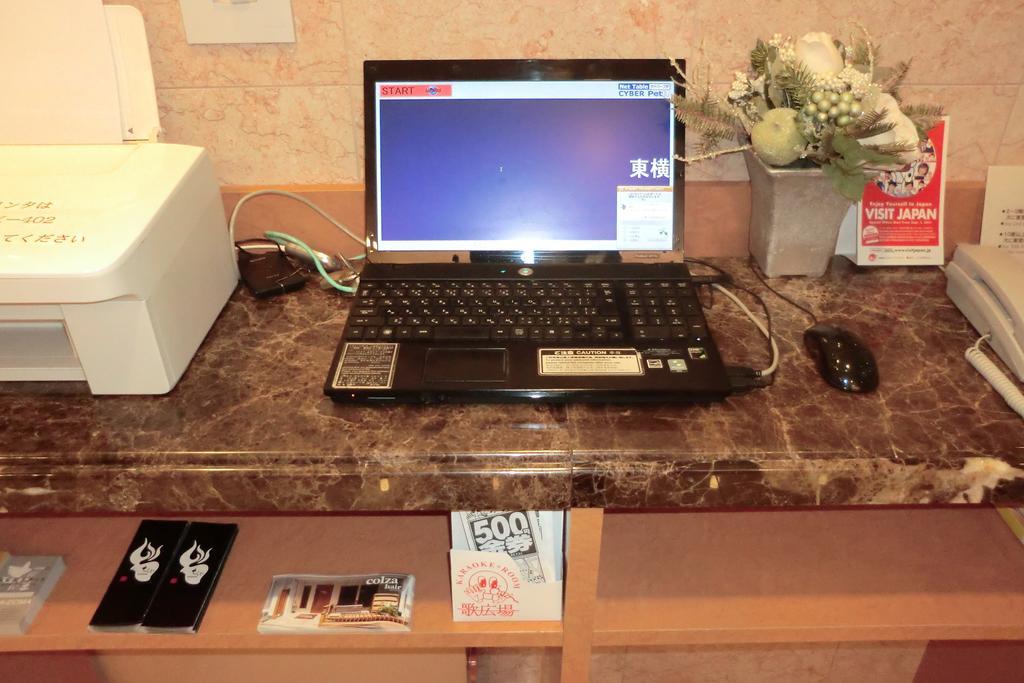 Toyoko Inn Shin-Osaka-Eki Higashi-Guchi מראה חיצוני תמונה